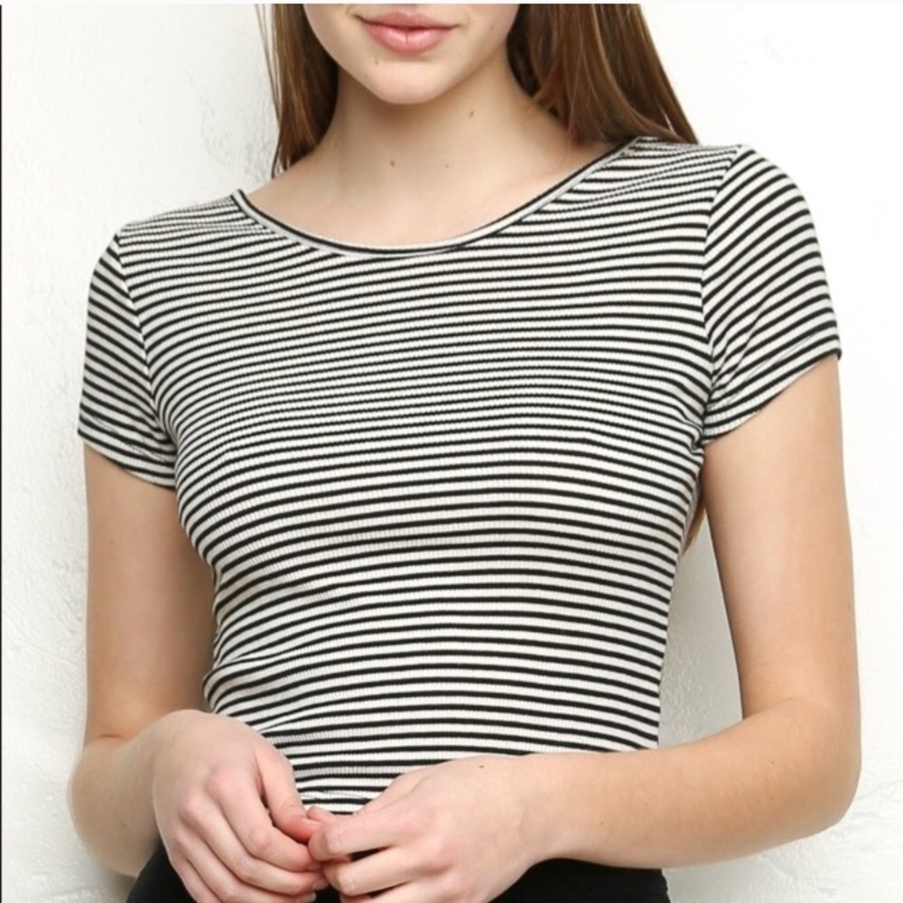 Brandy Melville Striped Crop Top - Picture 1 of 4